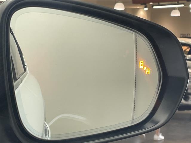 Lexus NX 8