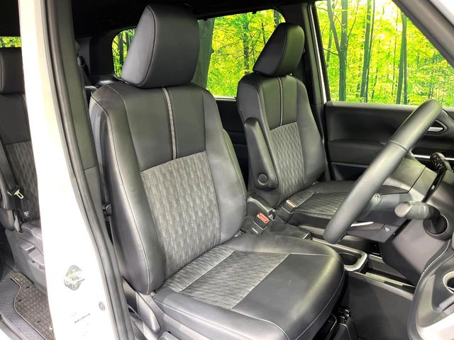 Toyota Noah 8