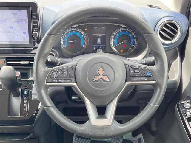 Mitsubishi eK X 11