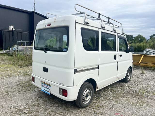 Nissan NV100 Clipper 4