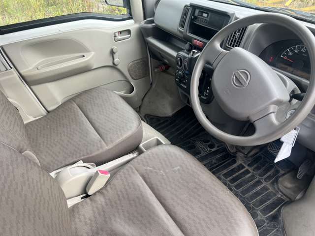 Nissan NV100 Clipper 5