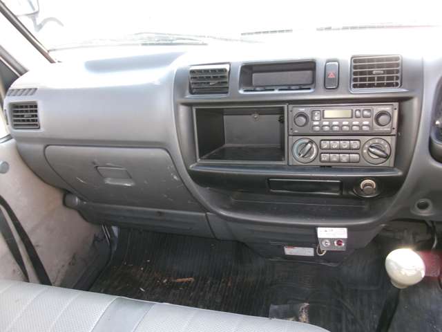 Mazda Bongo Truck 12