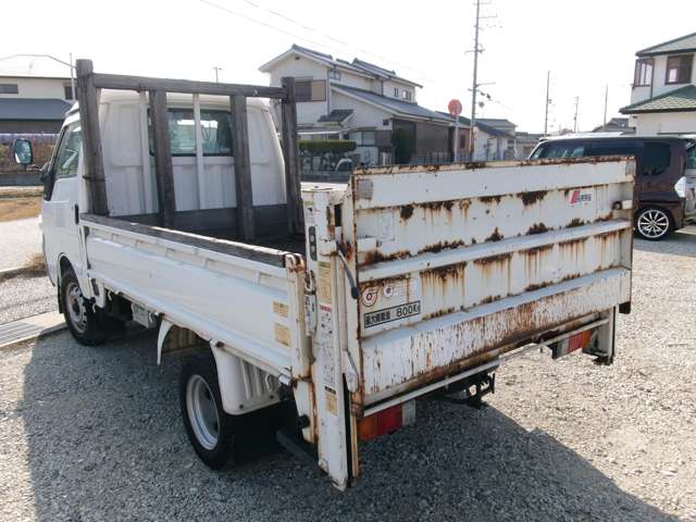 Mazda Bongo Truck 4