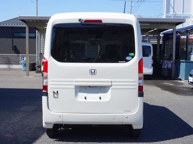 Honda N-VAN 12