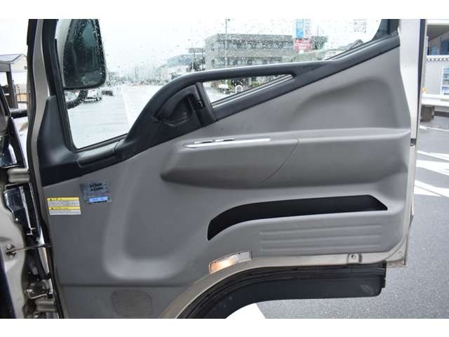 Mitsubishi Fuso Canter 8