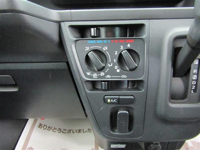 Daihatsu Hijet Deck Van 12