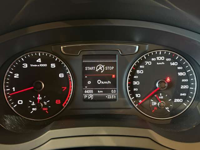 Audi Q3 12