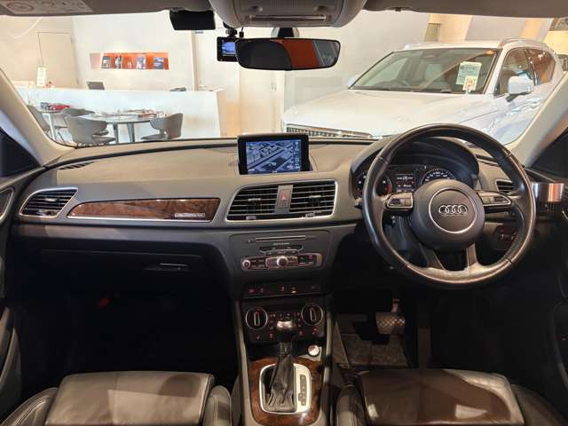 Audi Q3 6
