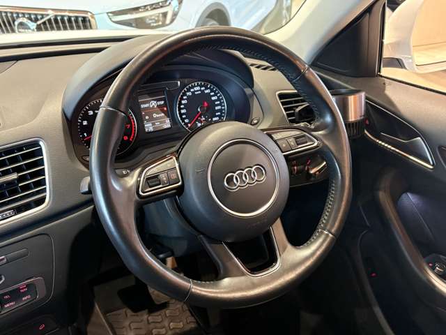 Audi Q3 7