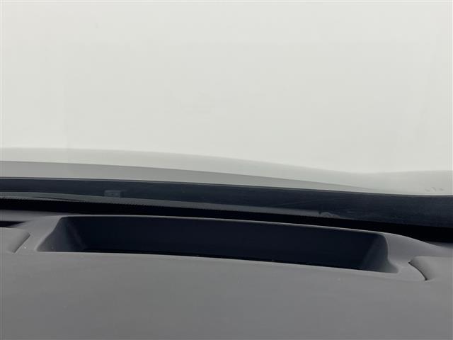 Lexus UX 6