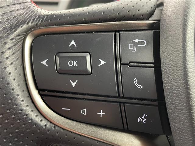 Lexus UX 9
