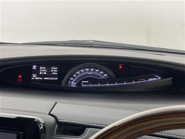 Toyota Estima 12