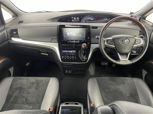 Toyota Estima 5