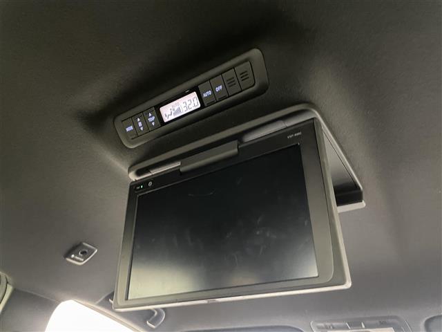 Toyota Estima 6