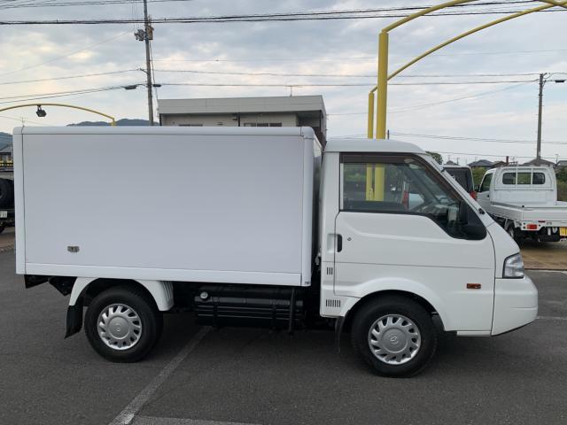 Mazda Bongo Truck 4
