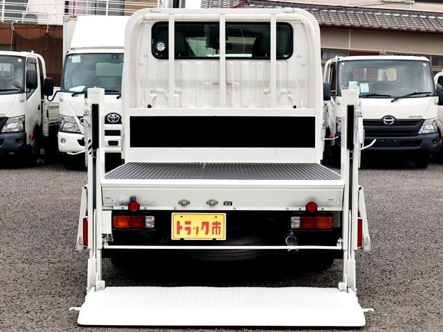 Toyota Toyoace 11