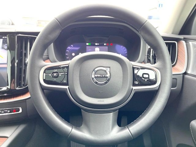 Volvo XC60 11