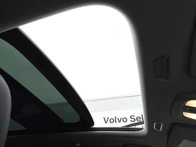 Volvo XC60 5