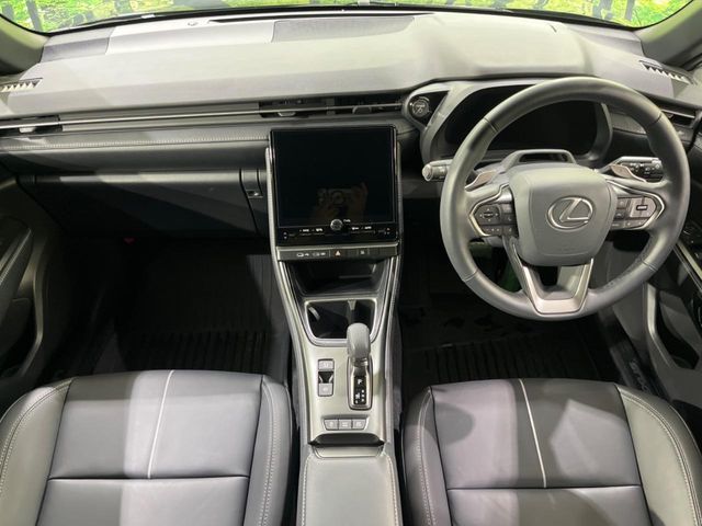 Lexus LBX 2