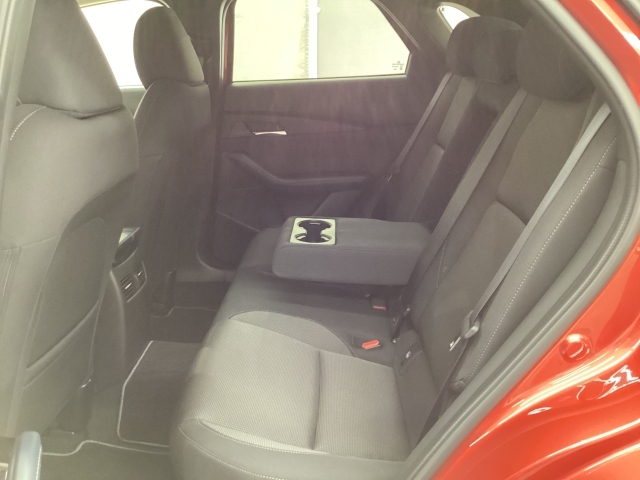 Mazda CX-30 11