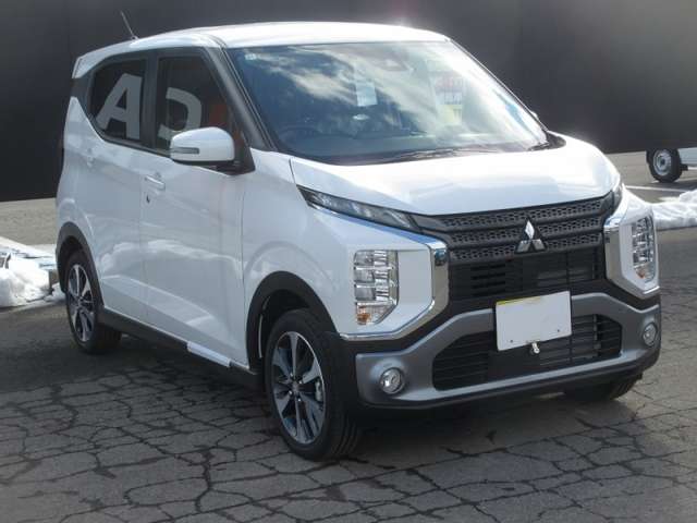 Mitsubishi eK X 4