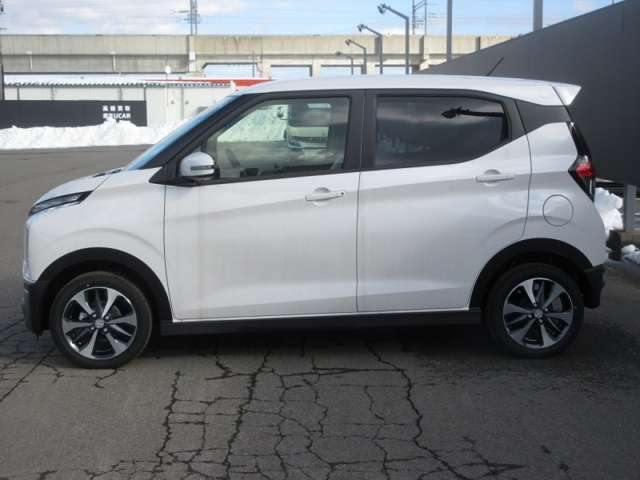 Mitsubishi eK X 6