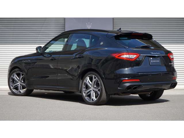 Maserati Levante 5