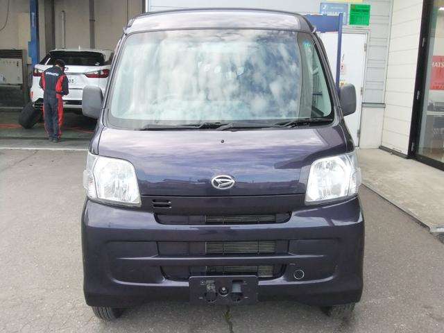 Daihatsu Hijet Cargo 2