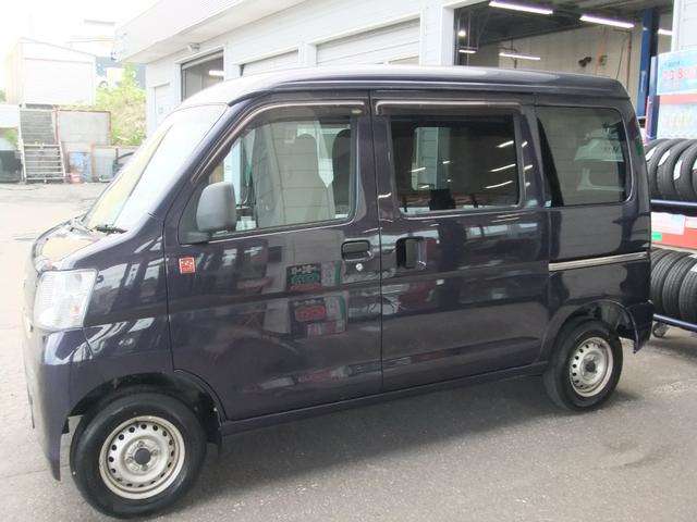 Daihatsu Hijet Cargo 7