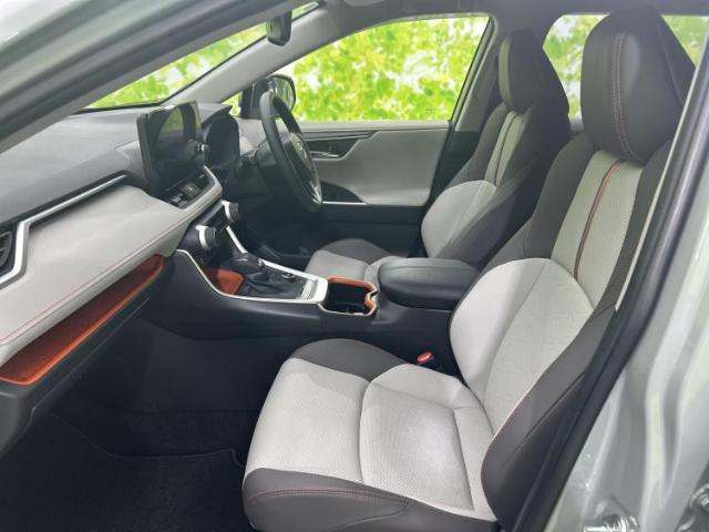 Toyota RAV4 8