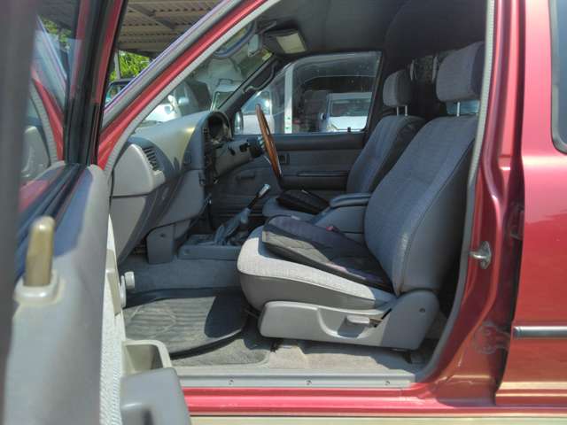 Toyota Hilux 12