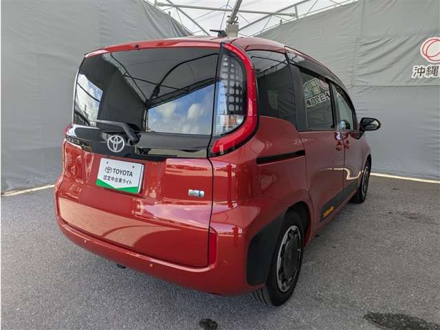 Toyota Sienta 7