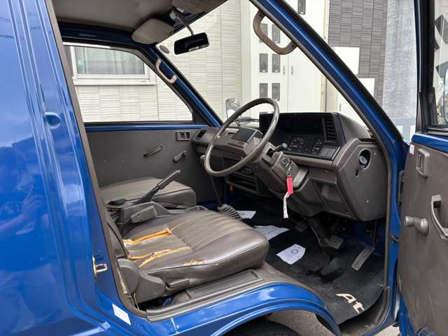 Nissan Vanette Truck 5