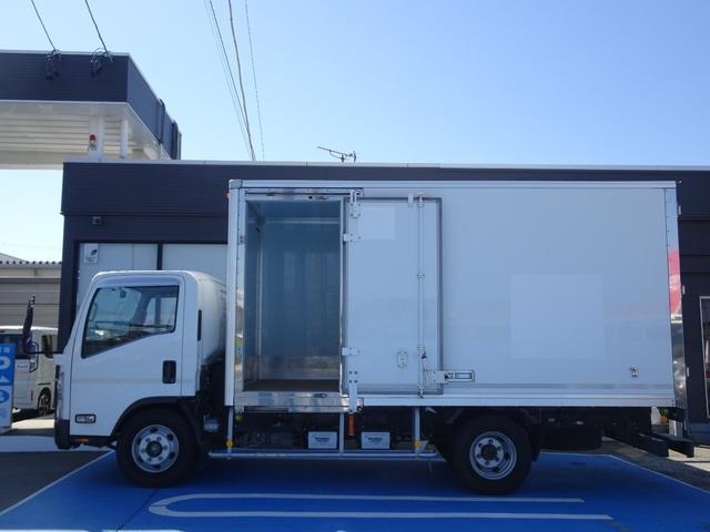 Isuzu Elf 8