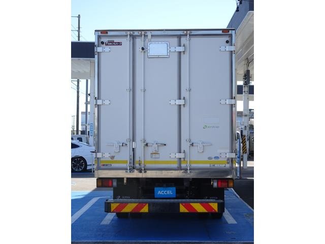 Isuzu Elf 10