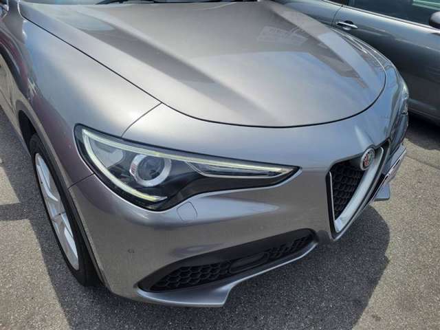 Alfa Romeo Stelvio 9