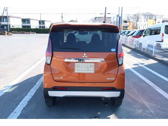 Mitsubishi eK X 7