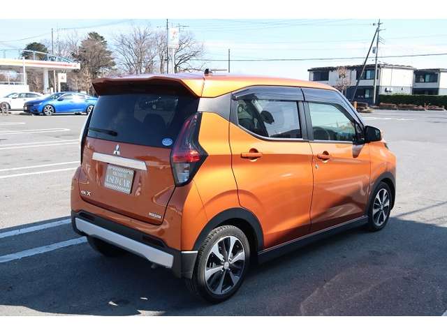 Mitsubishi eK X 8