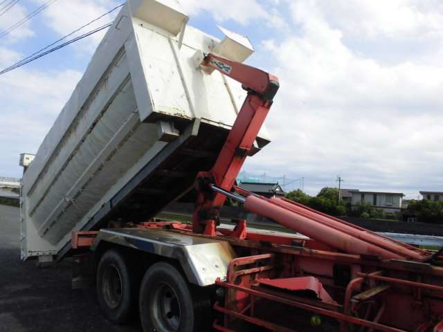 Mitsubishi Fuso Super Great 6
