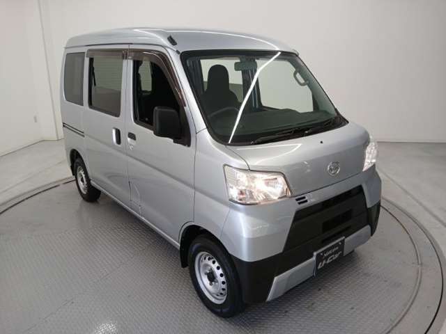 Daihatsu Hijet Cargo 3