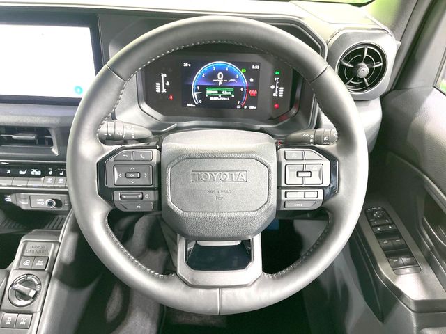 Toyota Land Cruiser FJ 12
