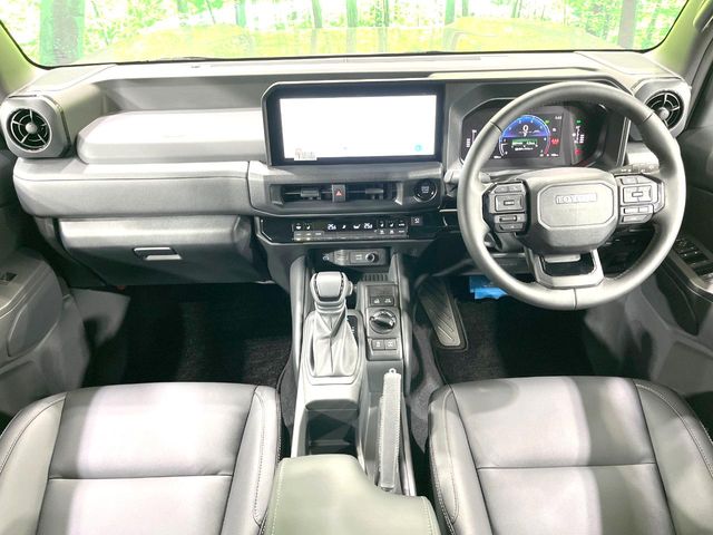 Toyota Land Cruiser FJ 2