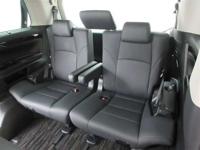 Toyota Alphard 12