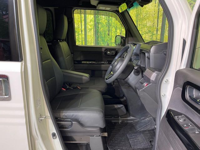 Honda N-VAN 8