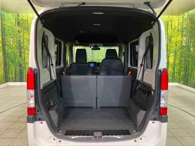 Honda N-VAN 10