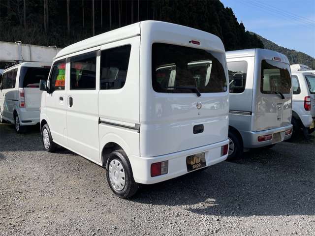 Nissan NV100 Clipper 9