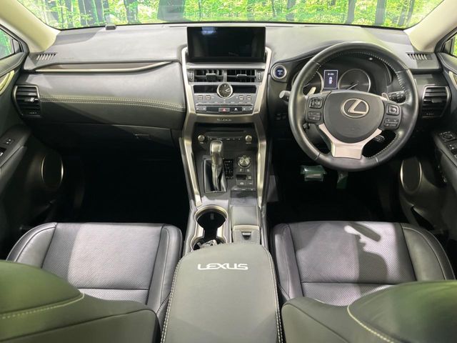 Lexus NX 2