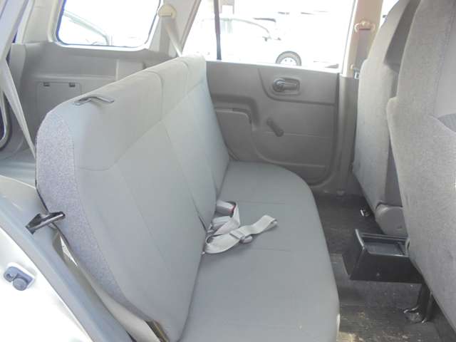 Nissan NV150 AD 11