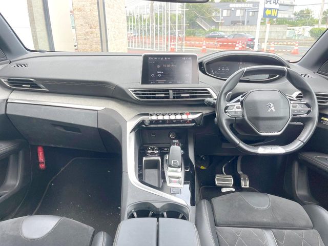 Peugeot 5008 2