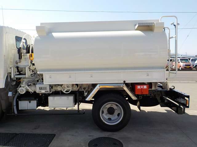 Hino Dutro 11
